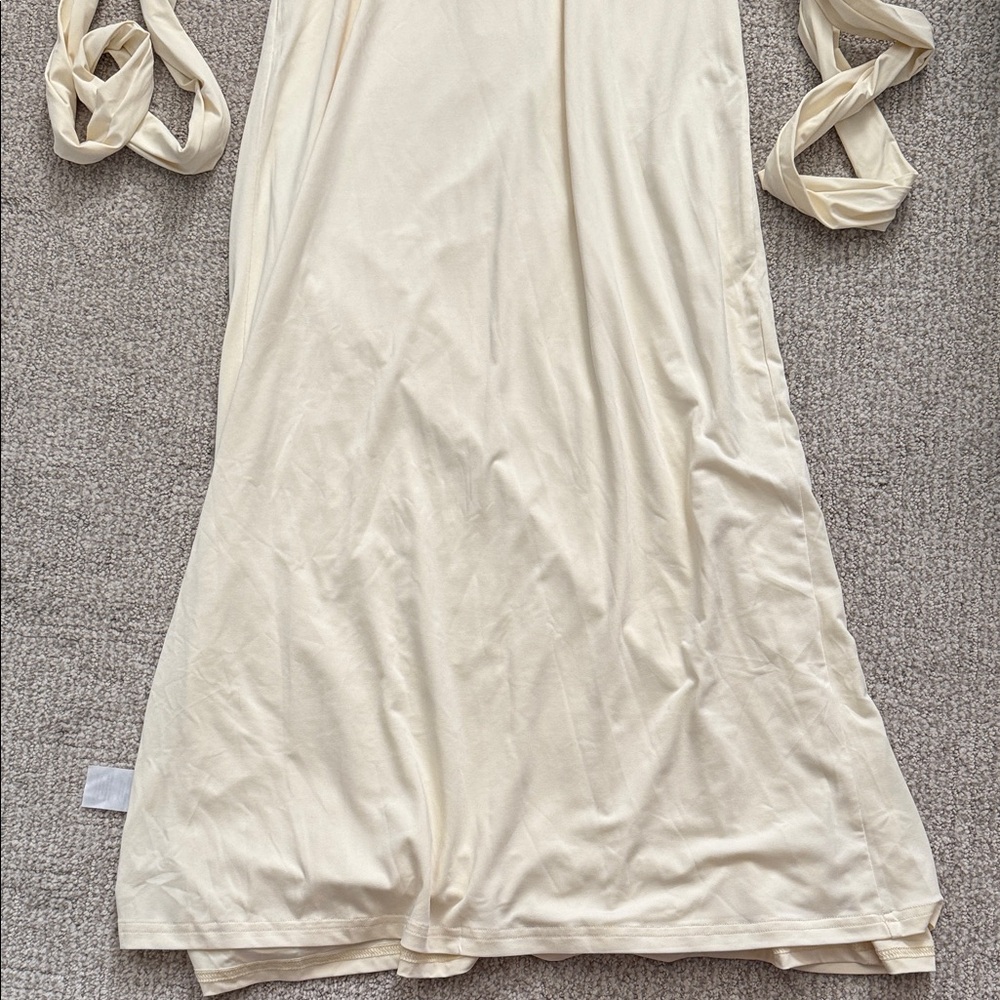 Sasha Therese Maxi Dress - Picture 3 of 4